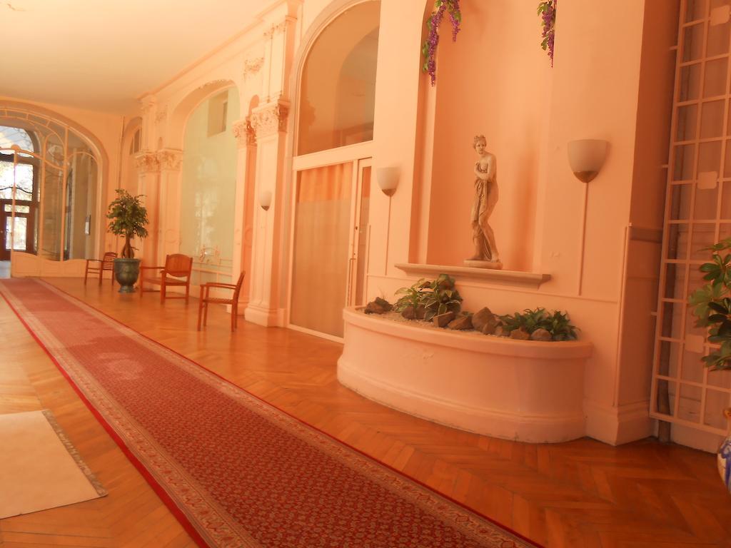Le Sarciron Appartement Le Mont-Dore Buitenkant foto