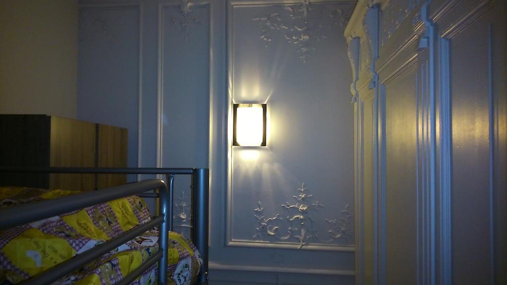 Le Sarciron Appartement Le Mont-Dore Kamer foto