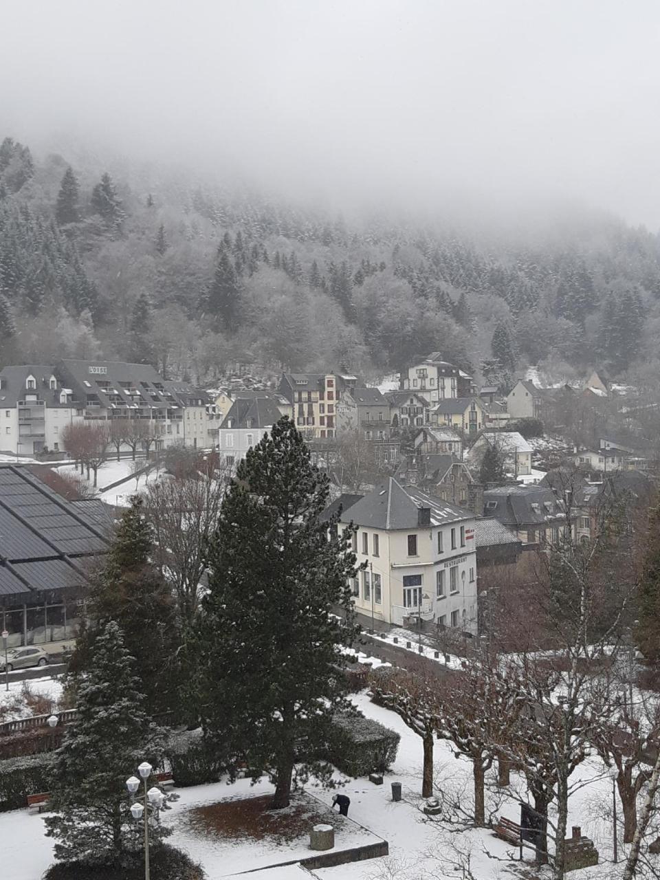 Le Sarciron Appartement Le Mont-Dore Buitenkant foto